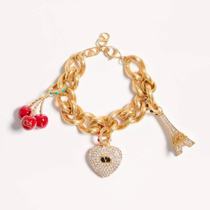 Крупный жемчуг, подвески-объекты и другие бижу-тренды осеннего сезона, которые нельзя пропустить (фото 19)