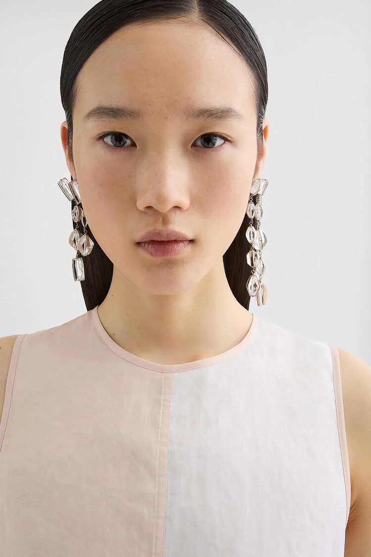 Крупный жемчуг, подвески-объекты и другие бижу-тренды осеннего сезона, которые нельзя пропустить (фото 29)