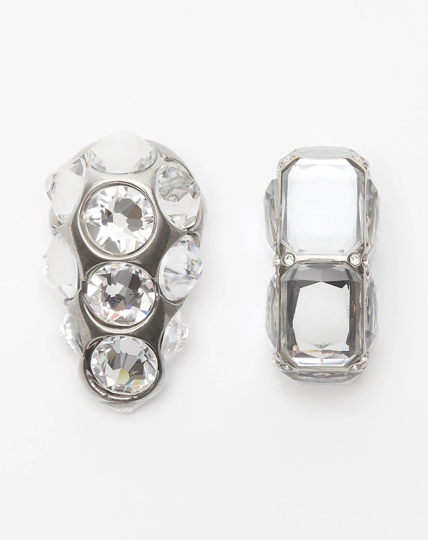 Крупный жемчуг, подвески-объекты и другие бижу-тренды осеннего сезона, которые нельзя пропустить (фото 34)