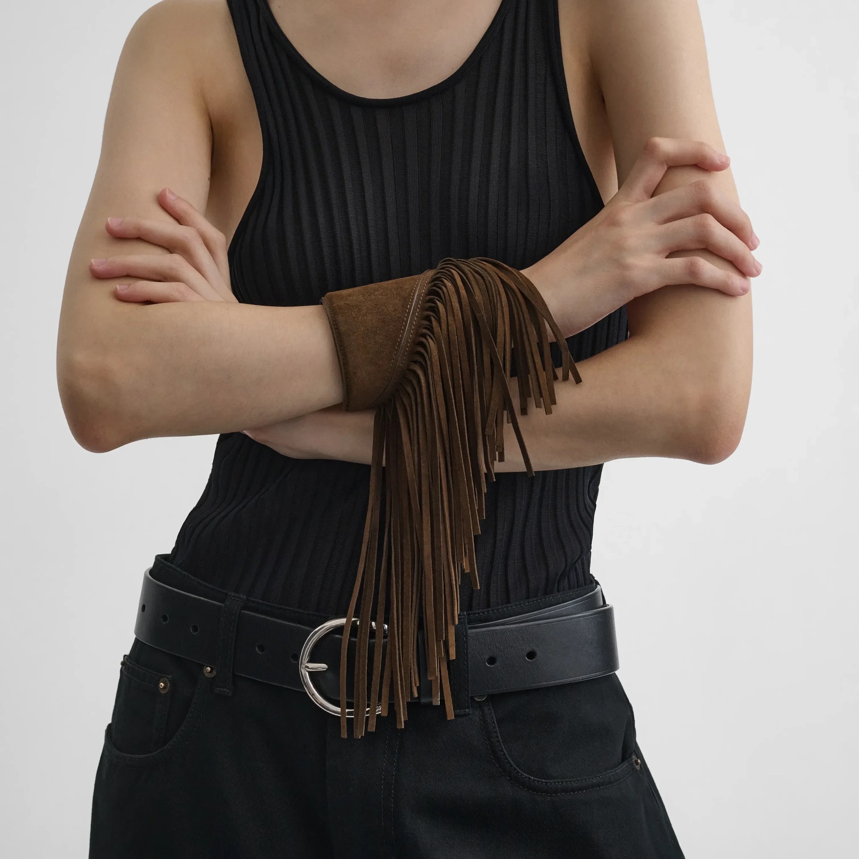 Крупный жемчуг, подвески-объекты и другие бижу-тренды осеннего сезона, которые нельзя пропустить (фото 46)