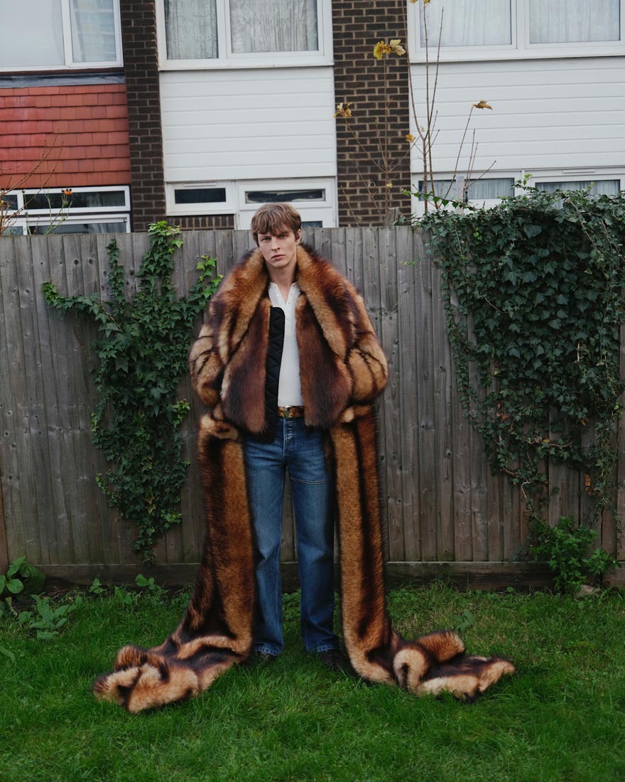 Джинсы, куртки и бермуды: 20+ вещей из денима на осень — выбор BURO. (фото 9)