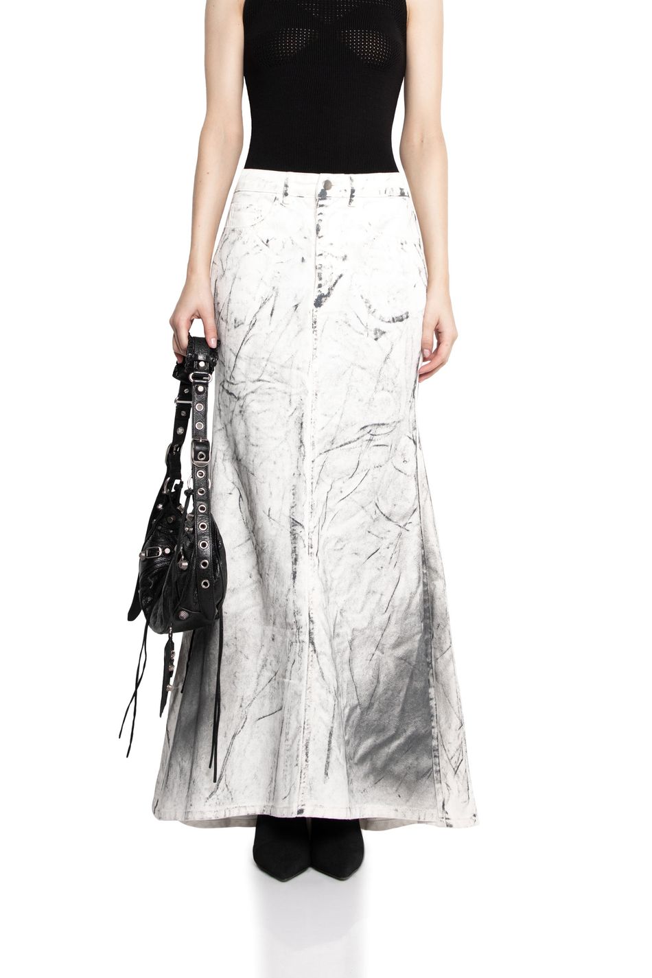 Джинсы, куртки и бермуды: 20+ вещей из денима на осень — выбор BURO. (фото 21)