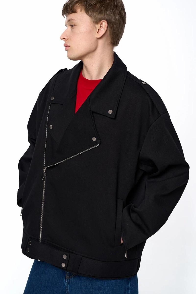 Джинсы, куртки и бермуды: 20+ вещей из денима на осень — выбор BURO. (фото 30)