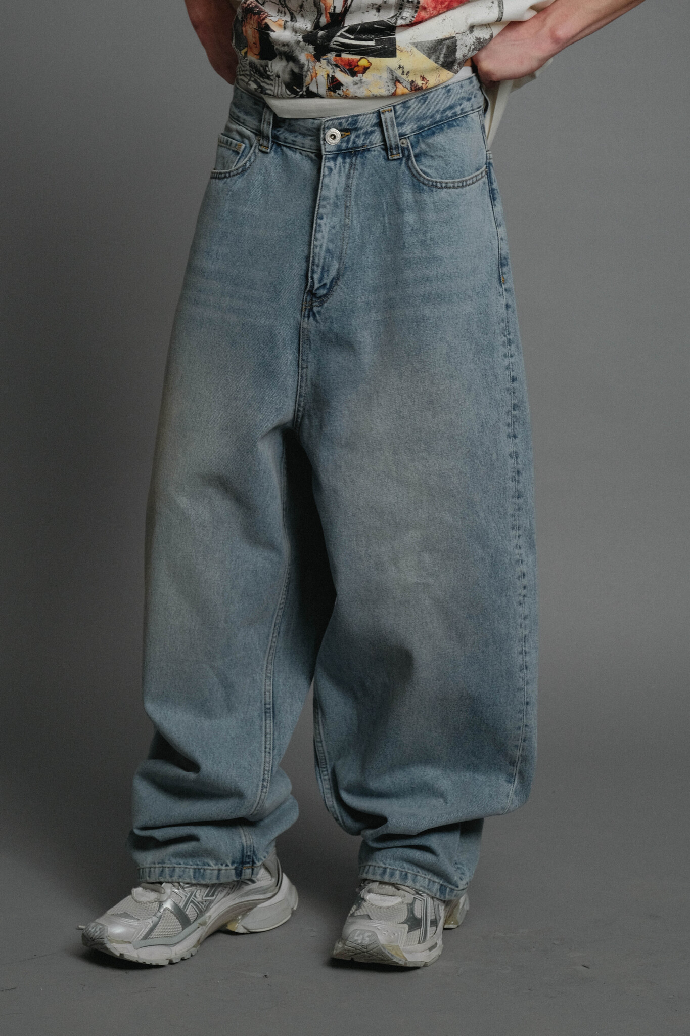 Джинсы, куртки и бермуды: 20+ вещей из денима на осень — выбор BURO. (фото 29)