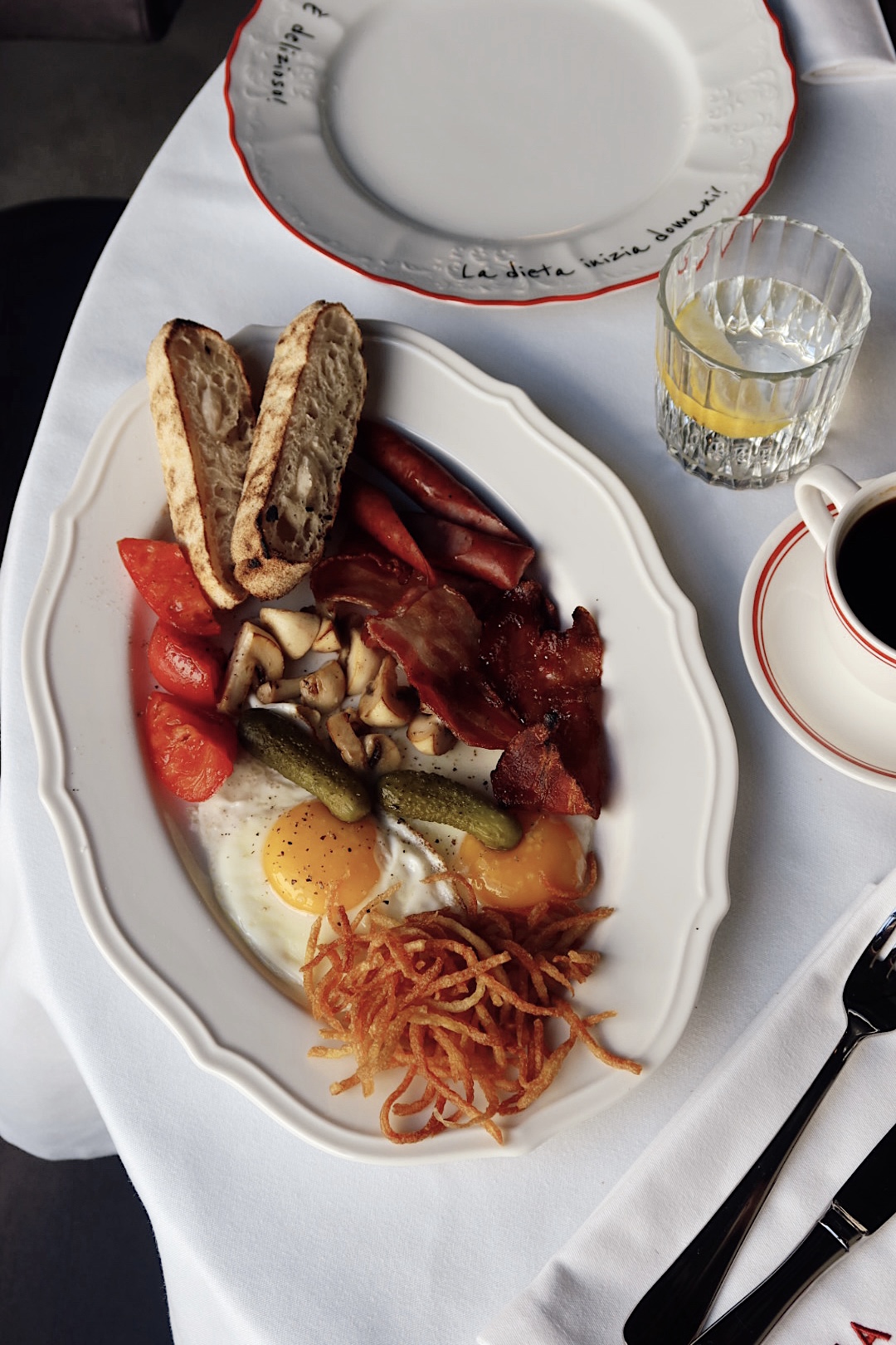 Новости ресторанов: стриплойн BBQ, пирог с уткой и суп с подосиновиками (фото 12)