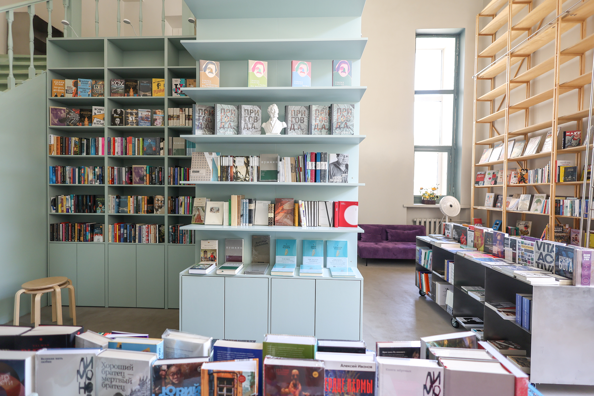 От «Фаланстера» до «Буревестника»: 15 независимых книжных Москвы, Петербурга — и не только (фото 6)