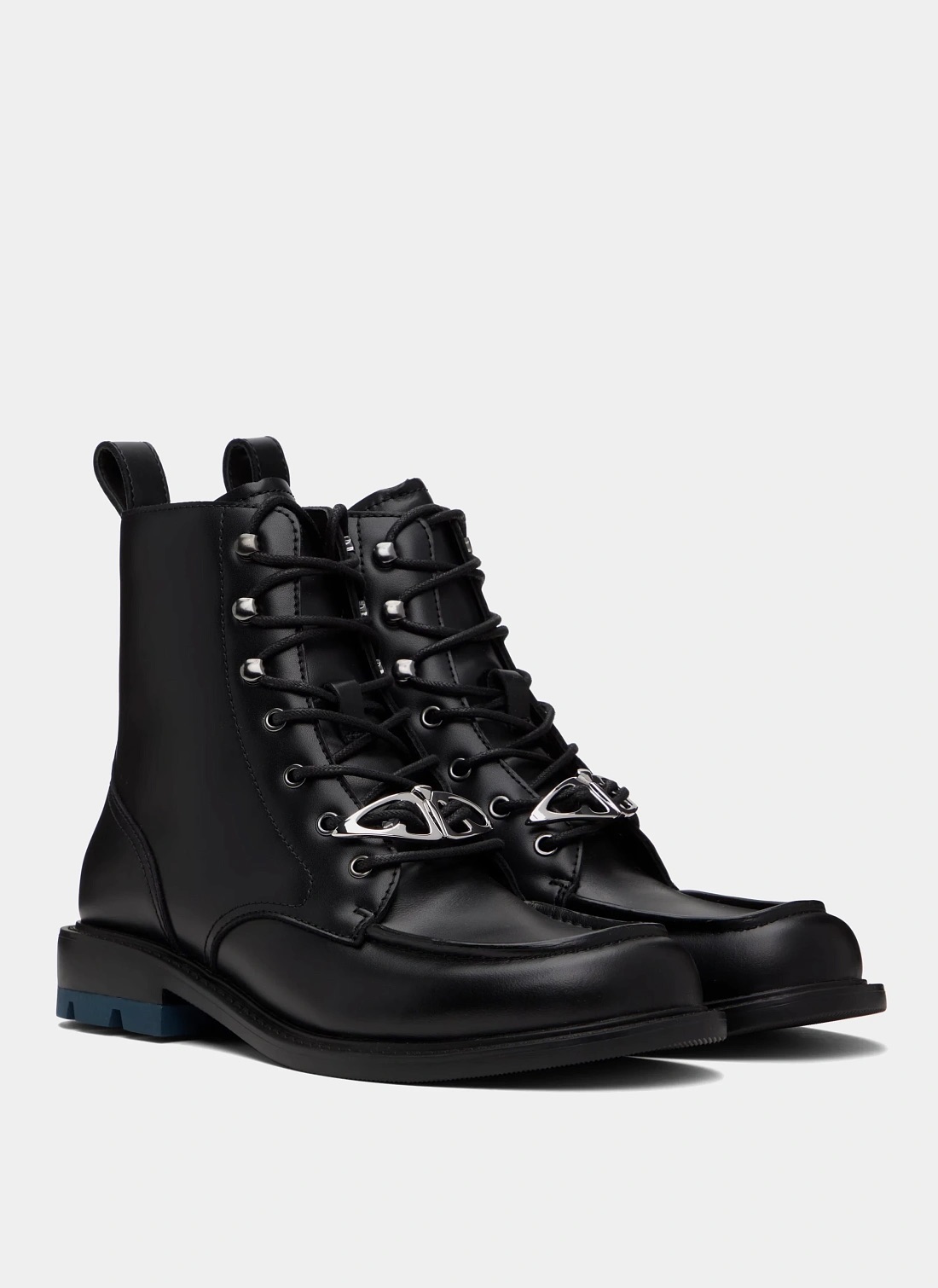 Лоферы, туфли, казаки и не только: 30 пар осенней обуви на все случаи жизни (фото 27)