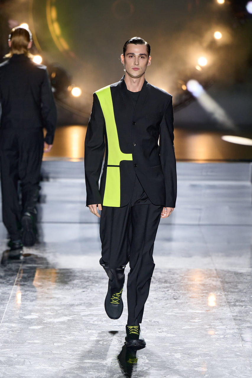 S7 Airlines представила новую форму для бортпроводников (фото 7)