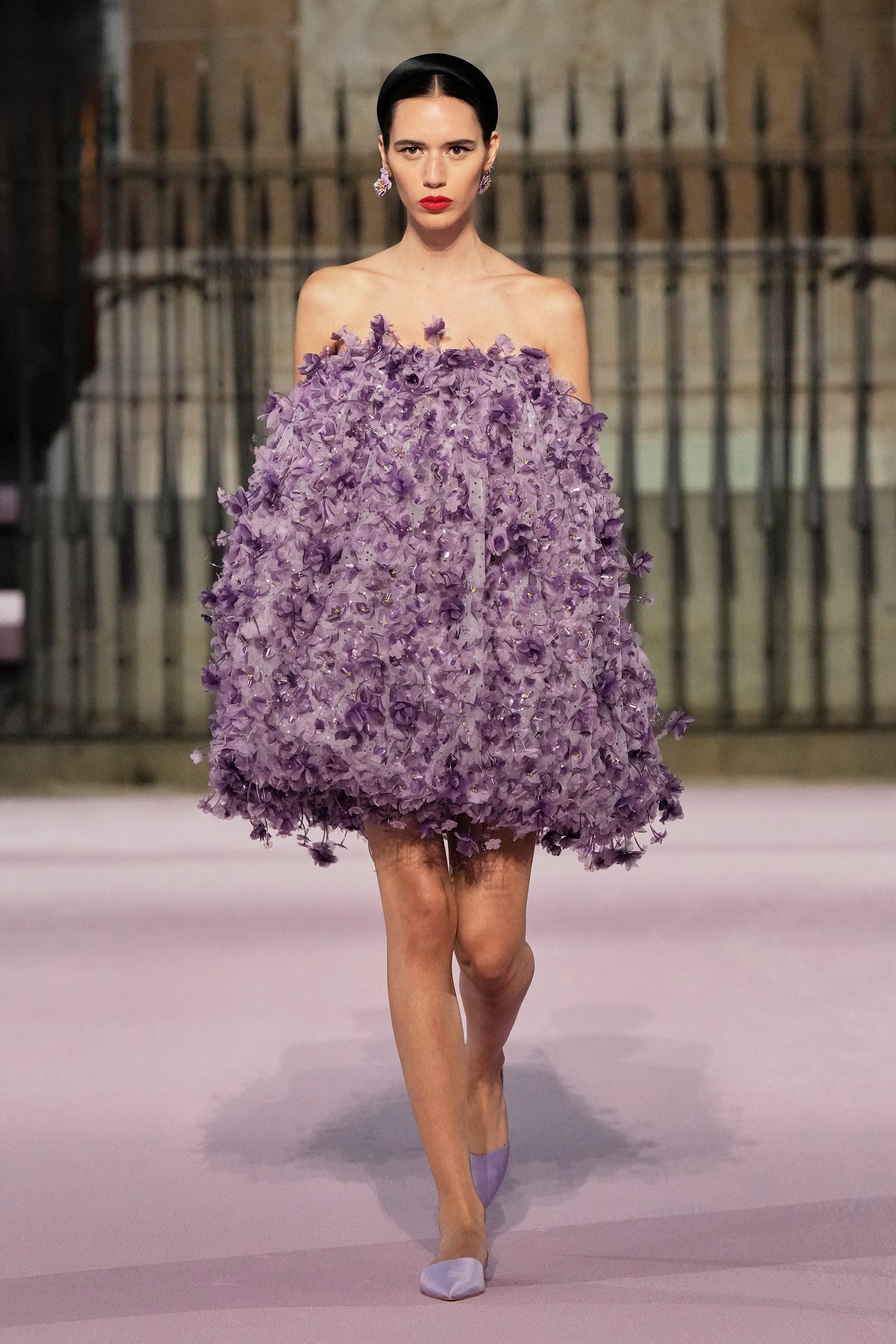 Чем запомнились Недели моды весна-лето 2026 в Нью-Йорке и Лондоне. Хайлайты будущего сезона (фото 9)