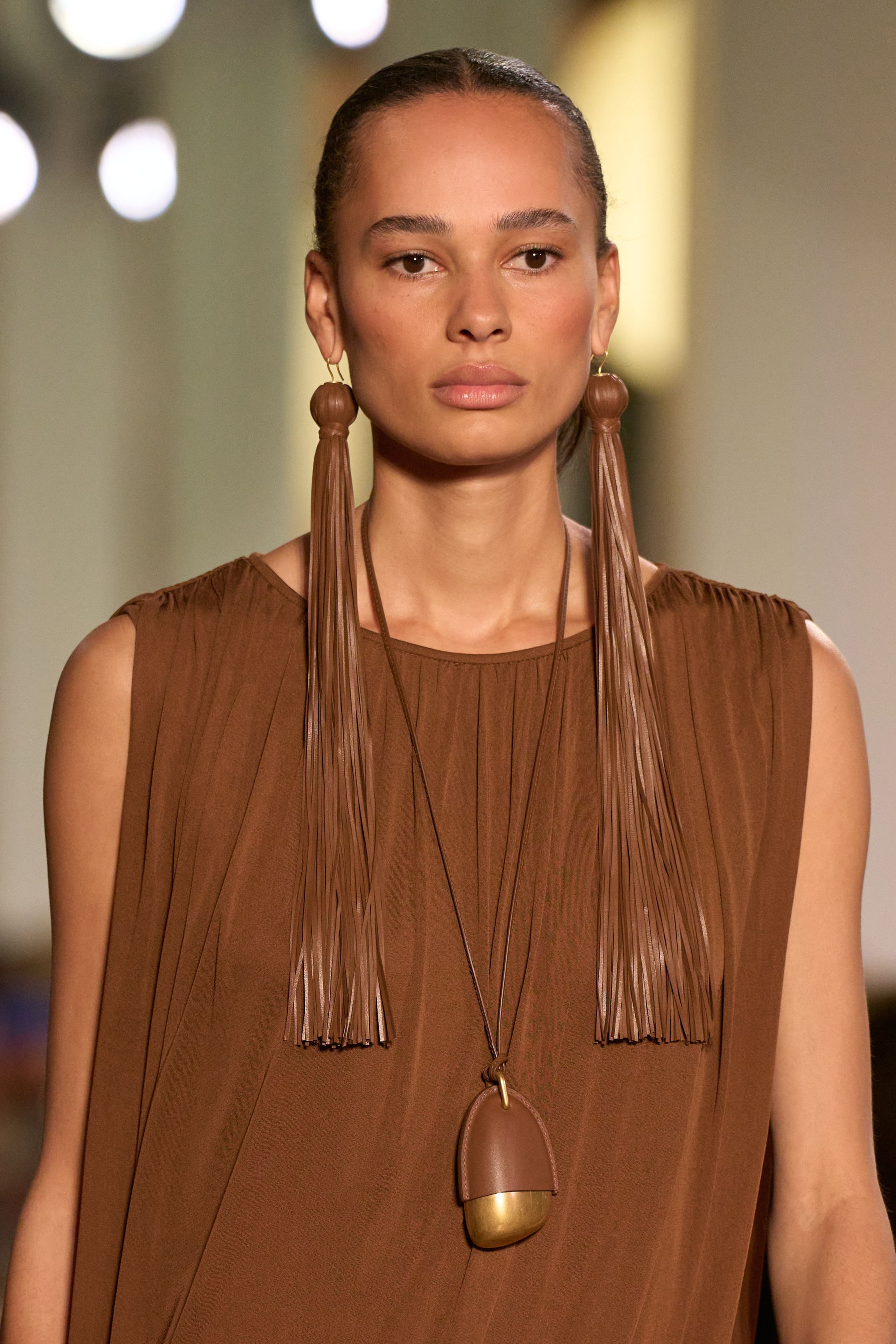 Чем запомнились Недели моды весна-лето 2026 в Нью-Йорке и Лондоне. Хайлайты будущего сезона (фото 30)