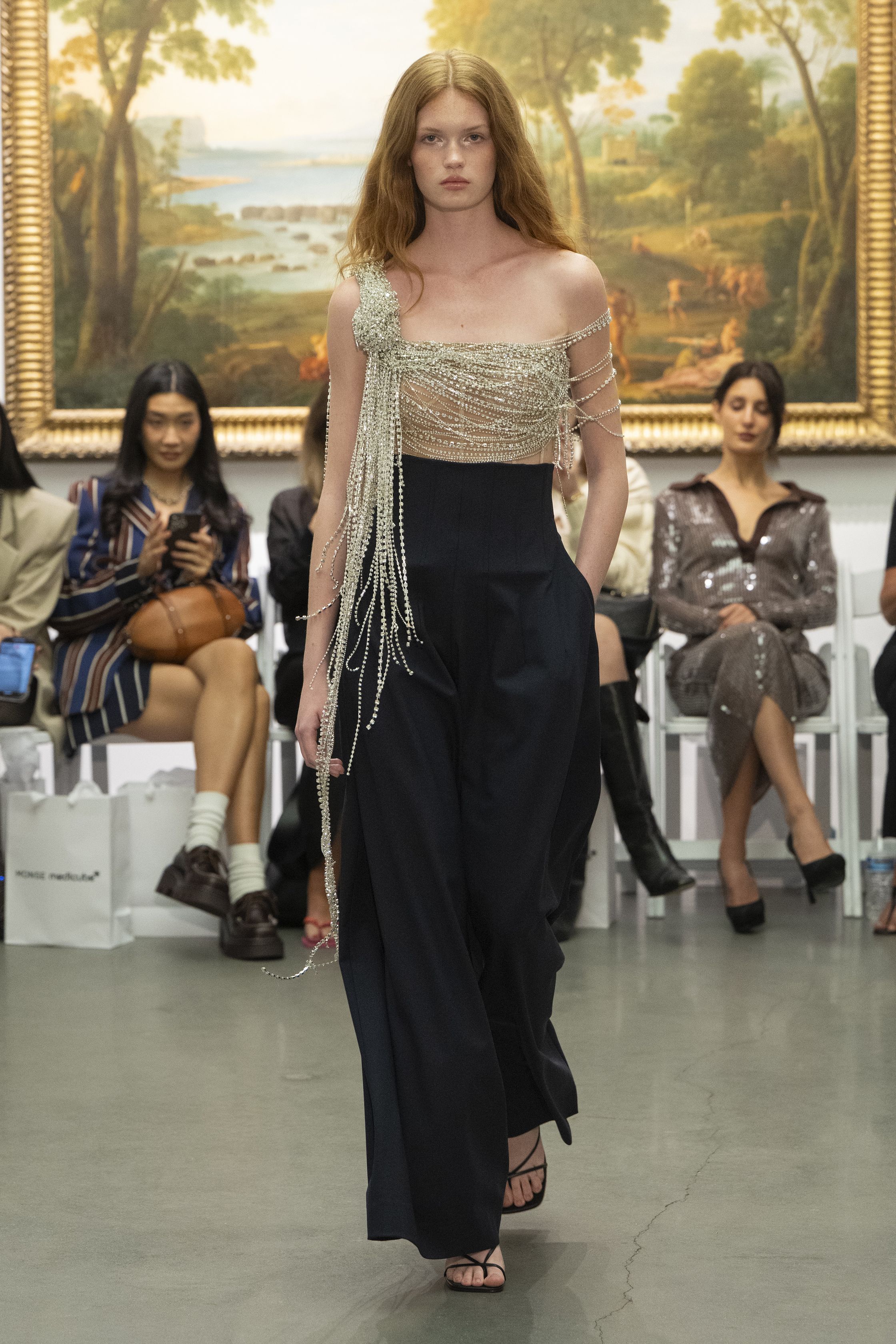 Чем запомнились Недели моды весна-лето 2026 в Нью-Йорке и Лондоне. Хайлайты будущего сезона (фото 64)