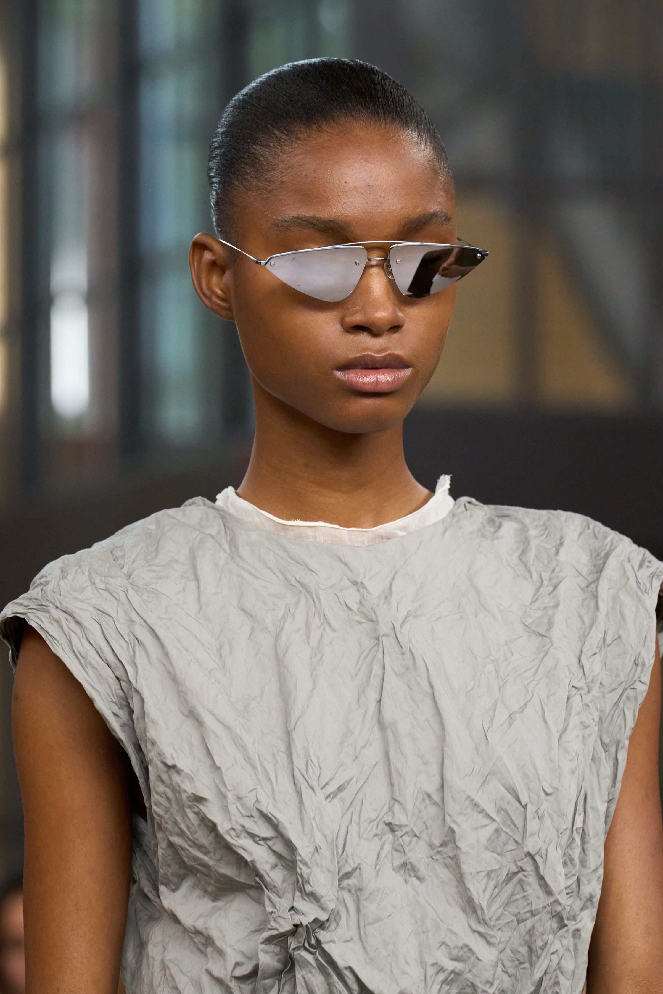 Чем запомнились Недели моды весна-лето 2026 в Нью-Йорке и Лондоне. Хайлайты будущего сезона (фото 61)