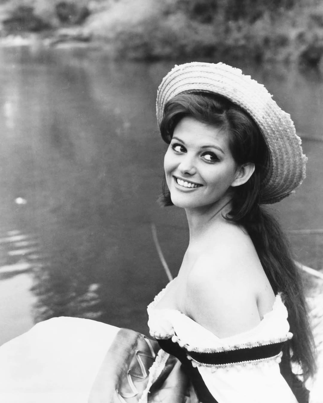 Ушла из жизни итальянская актриса Клаудия Кардинале (фото 6)