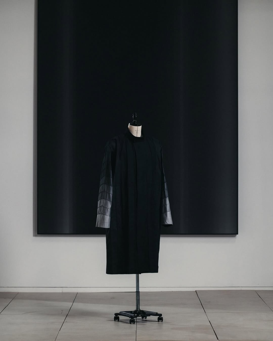 Бренд A-Poc Able Issey Miyake и художник Юджин Кангава откроют выставку (фото 4)