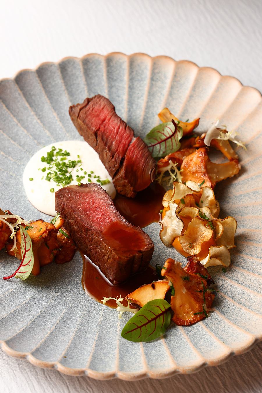 Новости ресторанов: лингвини с лисичками, карпаччо из оленины и салат с раками (фото 12)