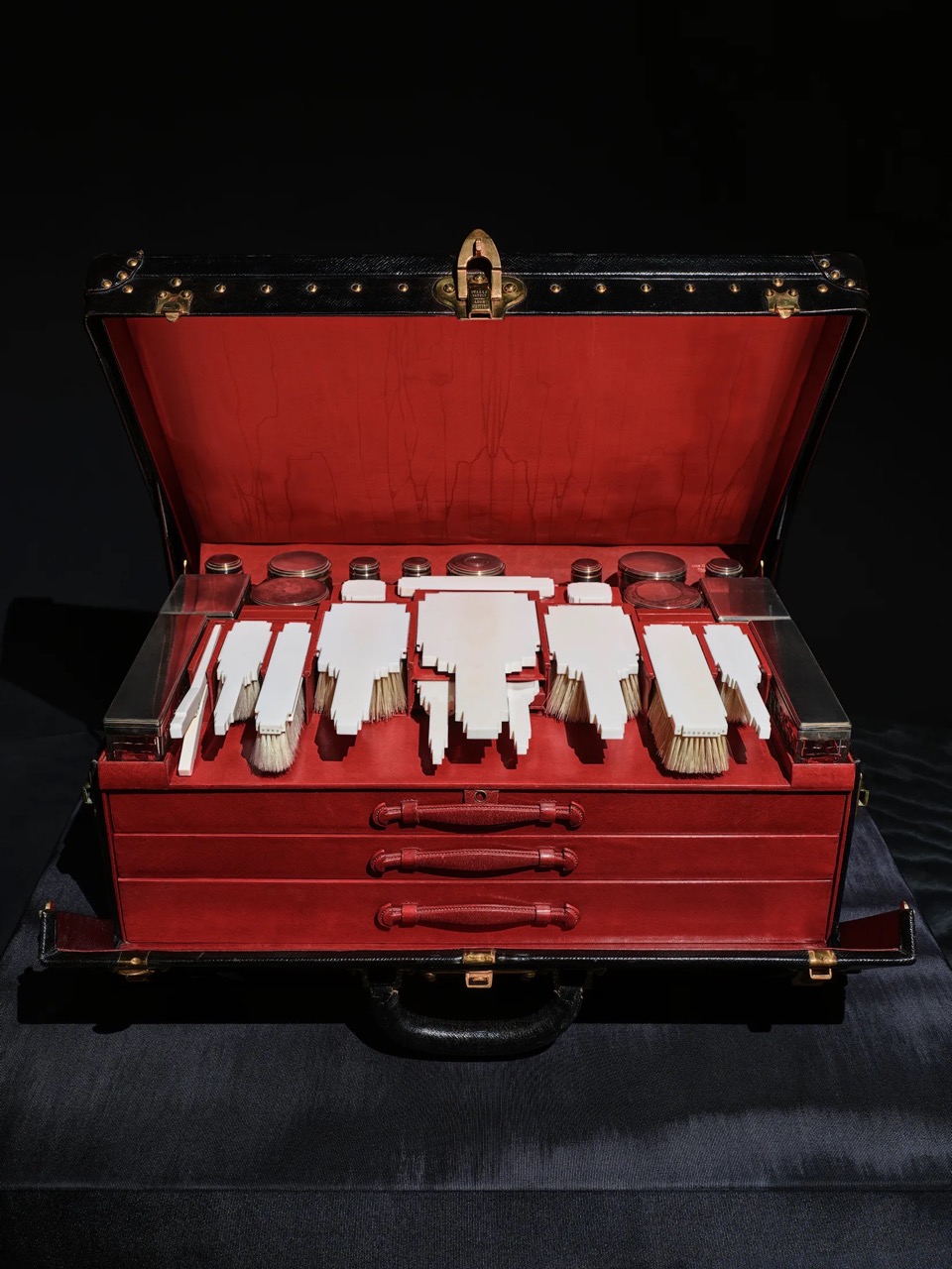 Louis Vuitton откроет новую выставку в Париже (фото 2)