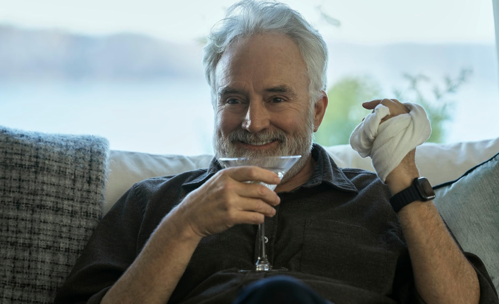 «Никто этого не хочет», «Мэгре» и «Ведьмак»: какие сериалы смотреть в октябре (фото 12)