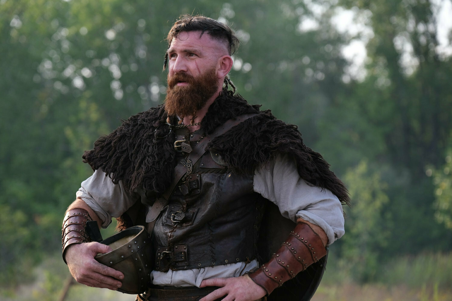 «Никто этого не хочет», «Мэгре» и «Ведьмак»: какие сериалы смотреть в октябре (фото 14)