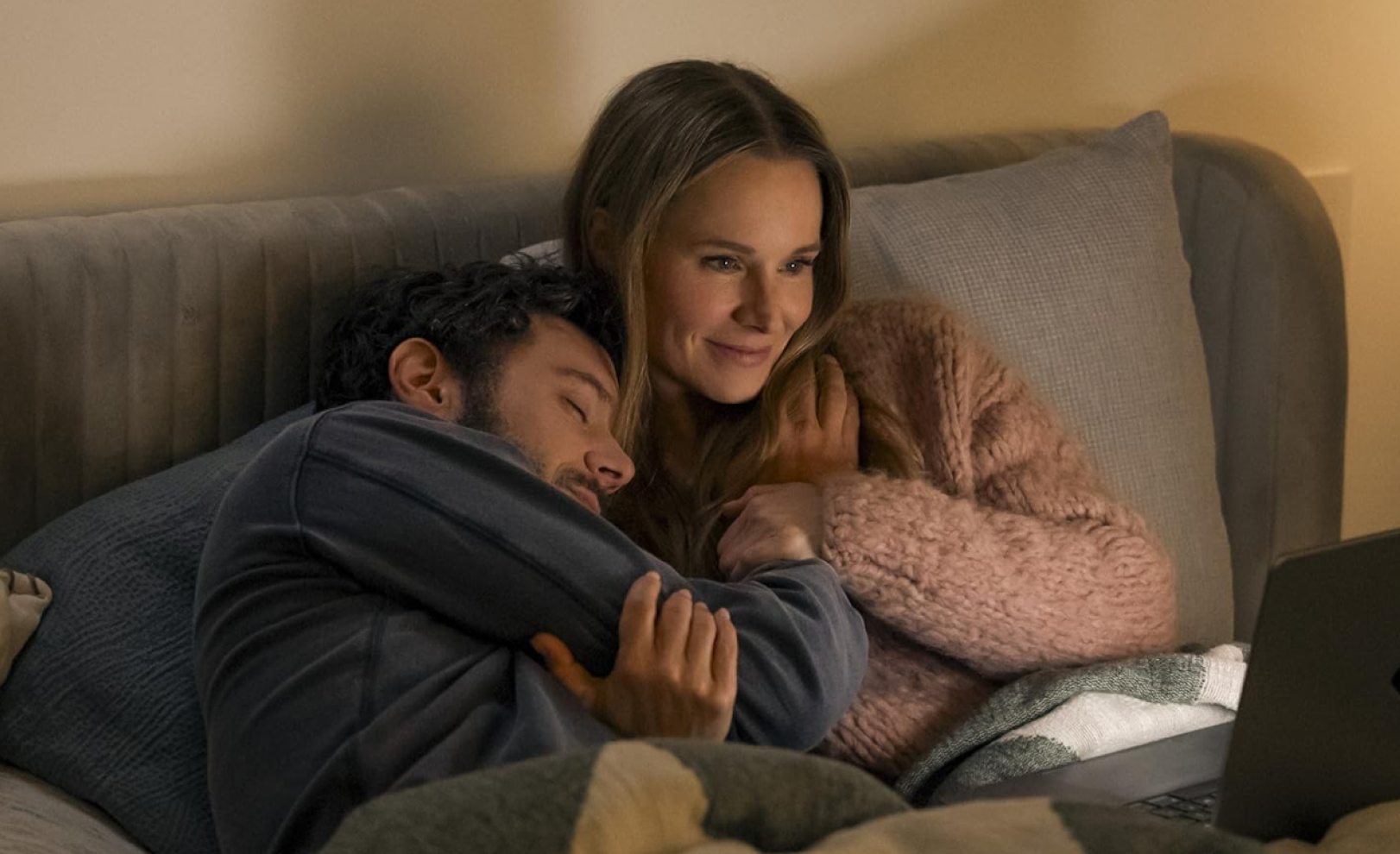 «Никто этого не хочет», «Мэгре» и «Ведьмак»: какие сериалы смотреть в октябре (фото 19)