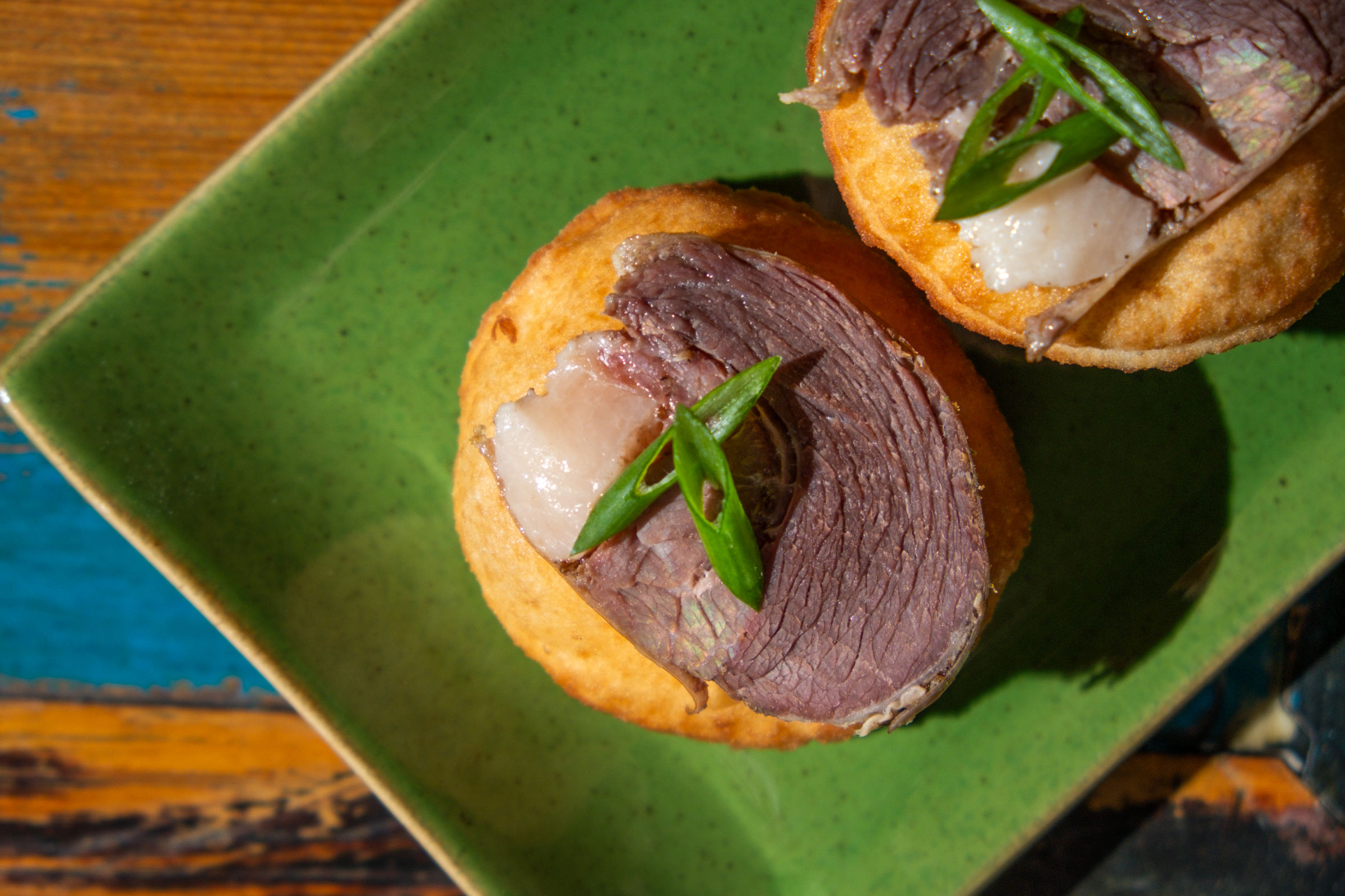 Новости ресторанов: картофельные пончики, ромовые мини-бабы и суп из перцев поблано (фото 8)