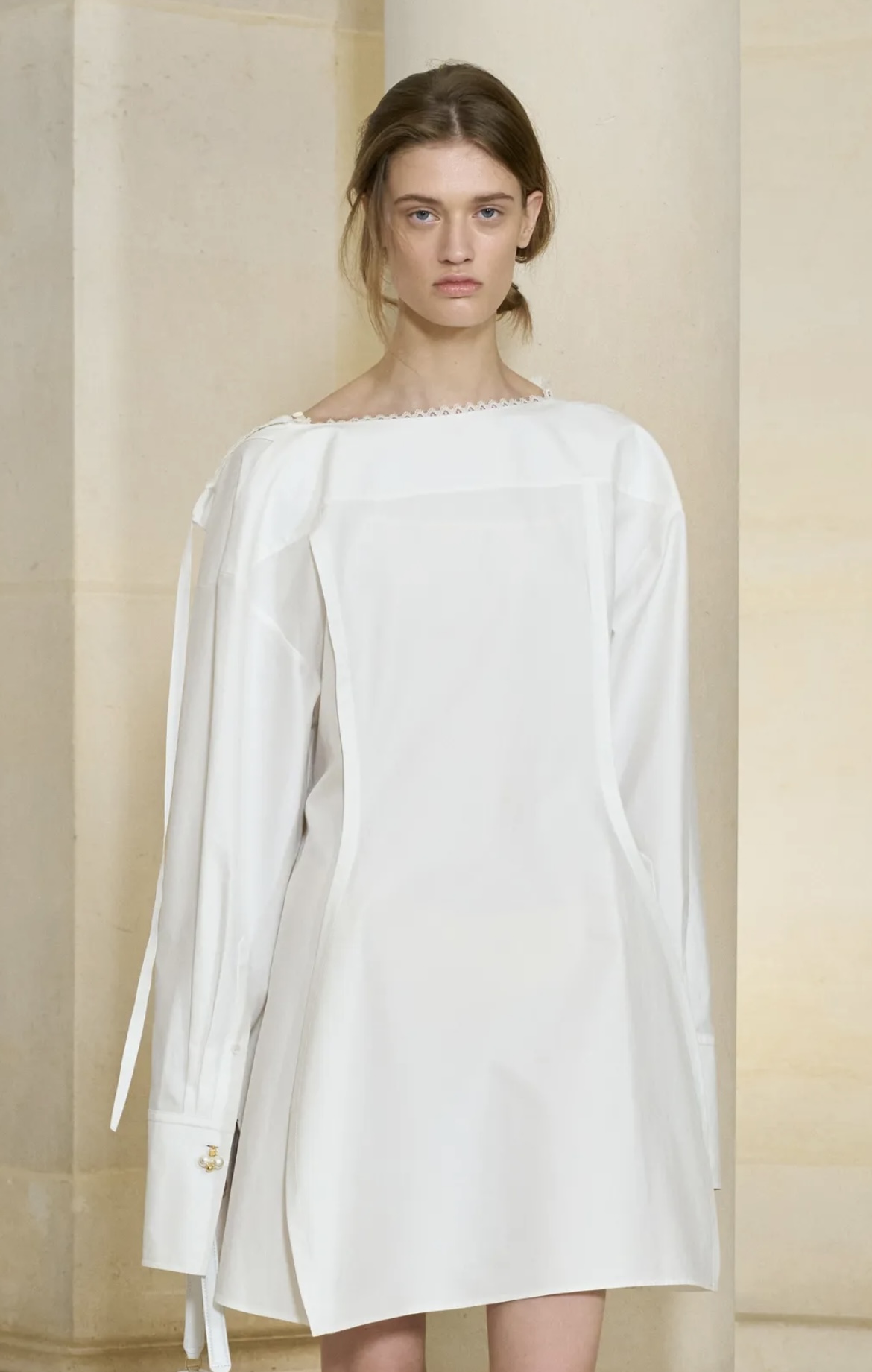 Все оттенки розового и неконвенциональные челки: бьюти-тренды Недели моды в Париже (фото 21)