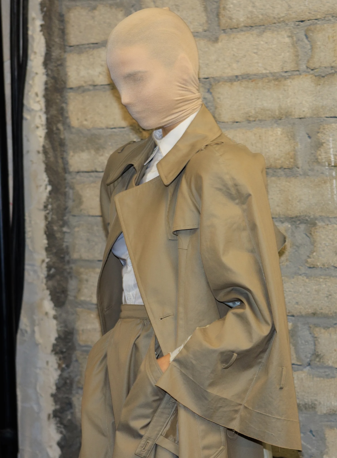 Все оттенки розового и неконвенциональные челки: бьюти-тренды Недели моды в Париже (фото 28)