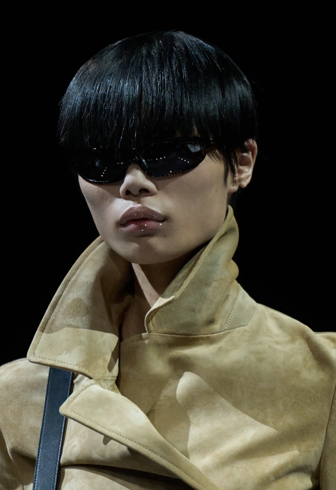 Все оттенки розового и неконвенциональные челки: бьюти-тренды Недели моды в Париже (фото 52)