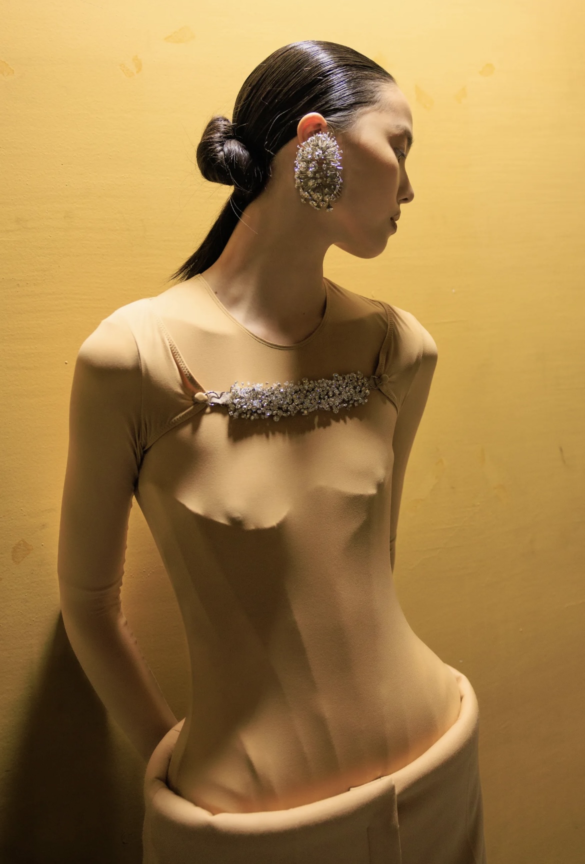 Все оттенки розового и неконвенциональные челки: бьюти-тренды Недели моды в Париже (фото 57)