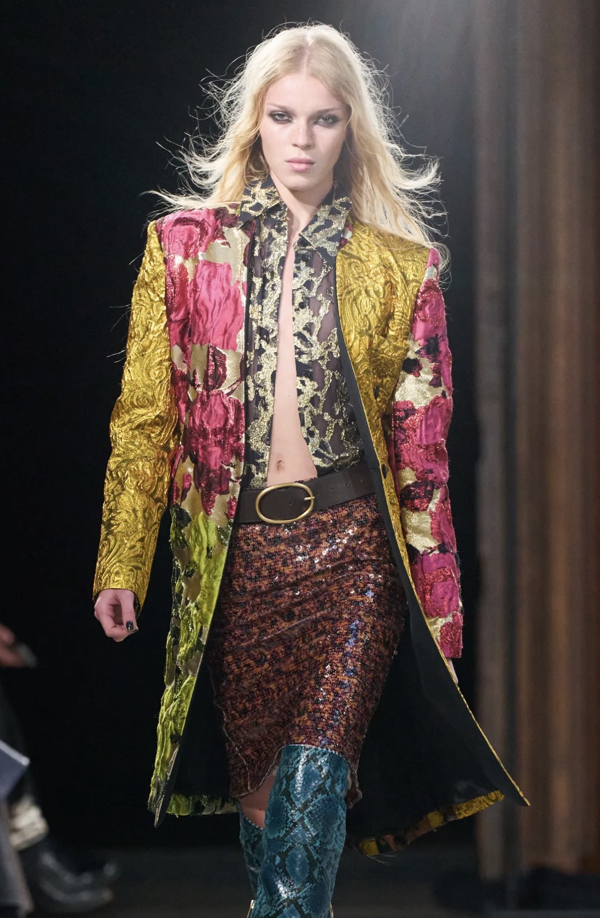 Все оттенки розового и неконвенциональные челки: бьюти-тренды Недели моды в Париже (фото 61)