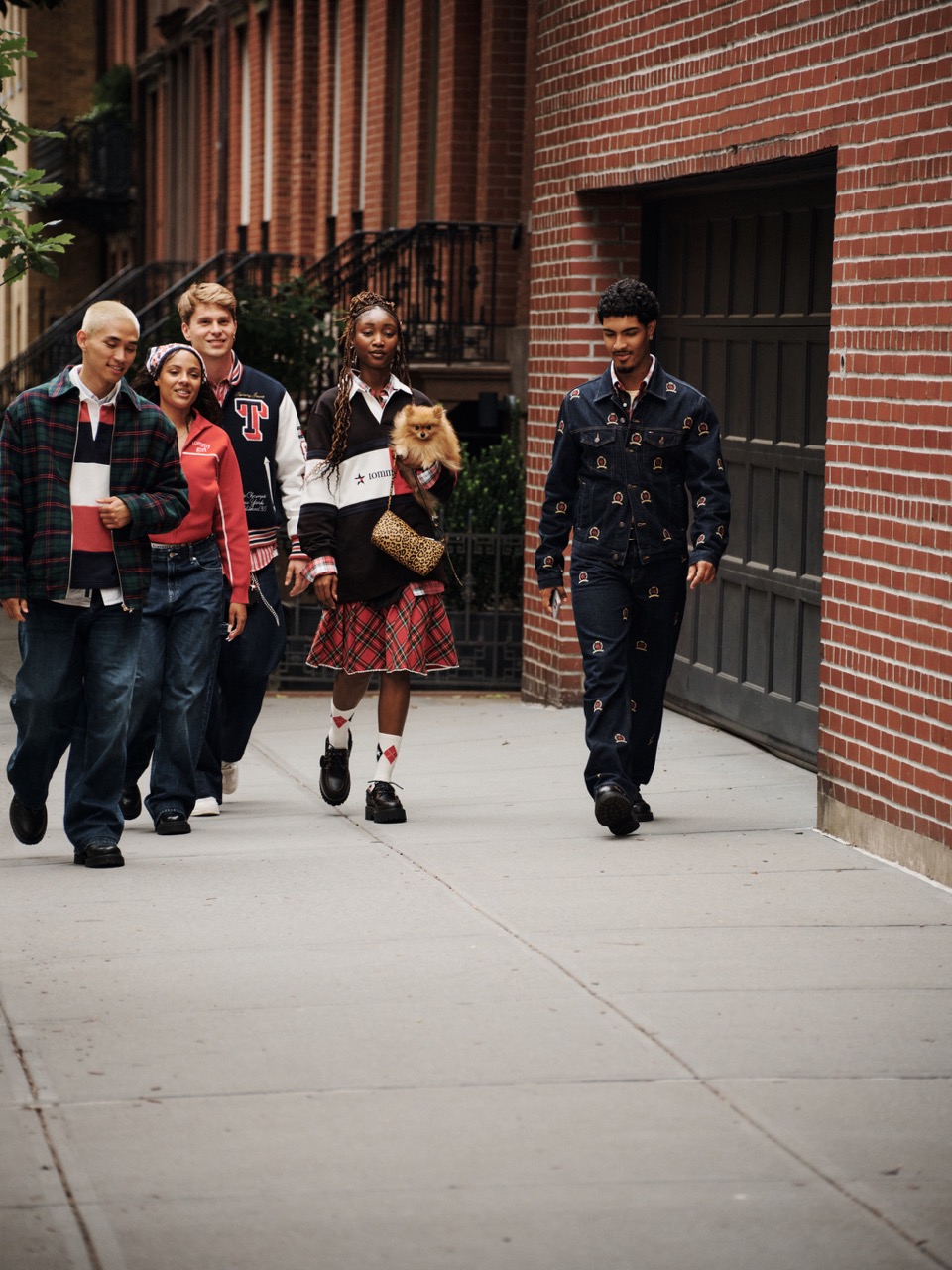 Tommy Jeans представил новую капсульную коллекцию Tommy Girl (фото 4)