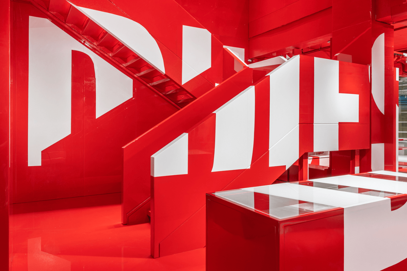 Diesel открыл новый иммерсивный магазин в Берлине (фото 2)