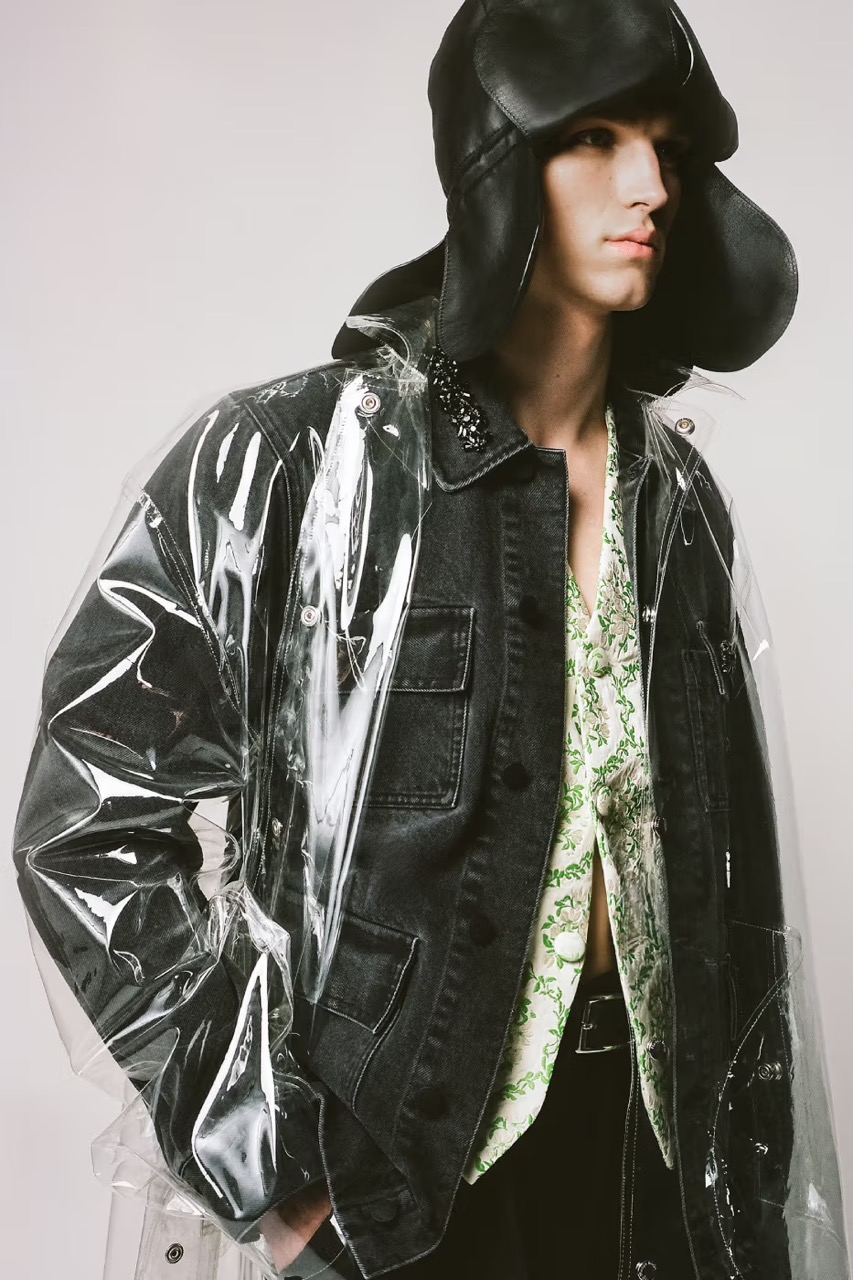 Жаккардовые куртки, тренчи и многослойные поло: Simone Rocha представил лукбук новой мужской коллекции (фото 4)