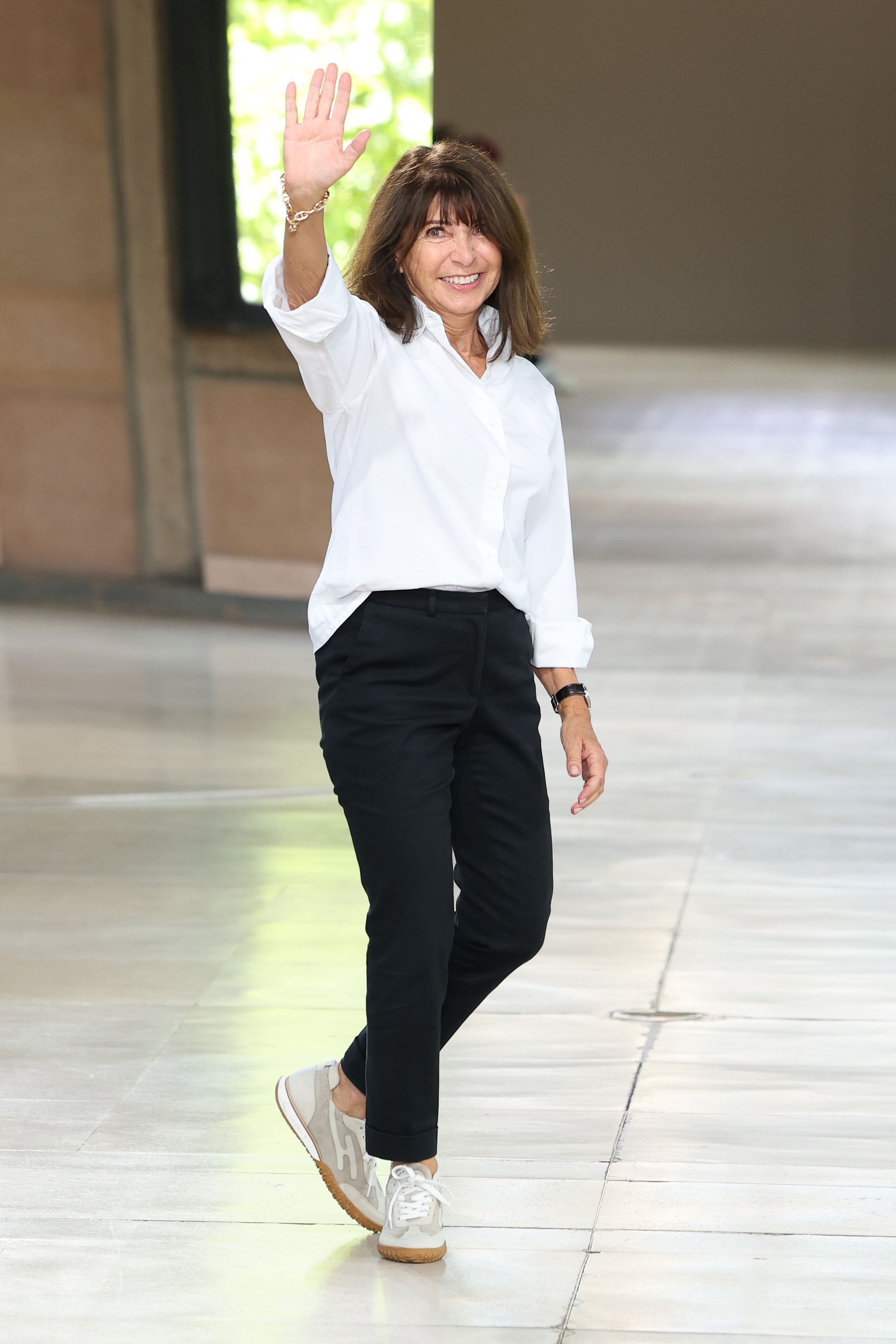 Юмор и сумки как объект желания. За что мы благодарны Вероник Нишанян в мужском Hermes (фото 1)