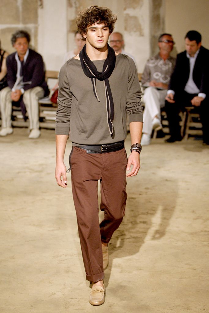 Юмор и сумки как объект желания. За что мы благодарны Вероник Нишанян в мужском Hermes (фото 8)