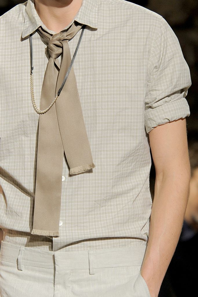 Юмор и сумки как объект желания. За что мы благодарны Вероник Нишанян в мужском Hermes (фото 39)