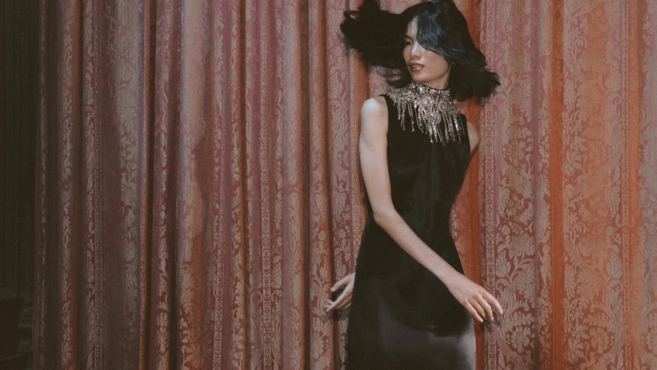 McQueen представил рождественскую рекламную кампанию в стиле ар-деко (фото 5)