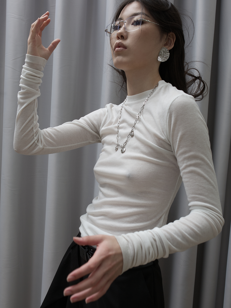 Украшения Ringstone и новый дроп Louve: что нового в коллекциях локальных брендов (фото 23)