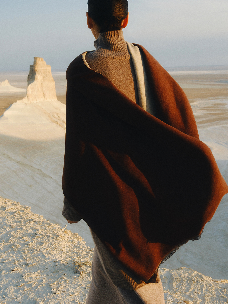 Украшения Ringstone и новый дроп Louve: что нового в коллекциях локальных брендов (фото 5)