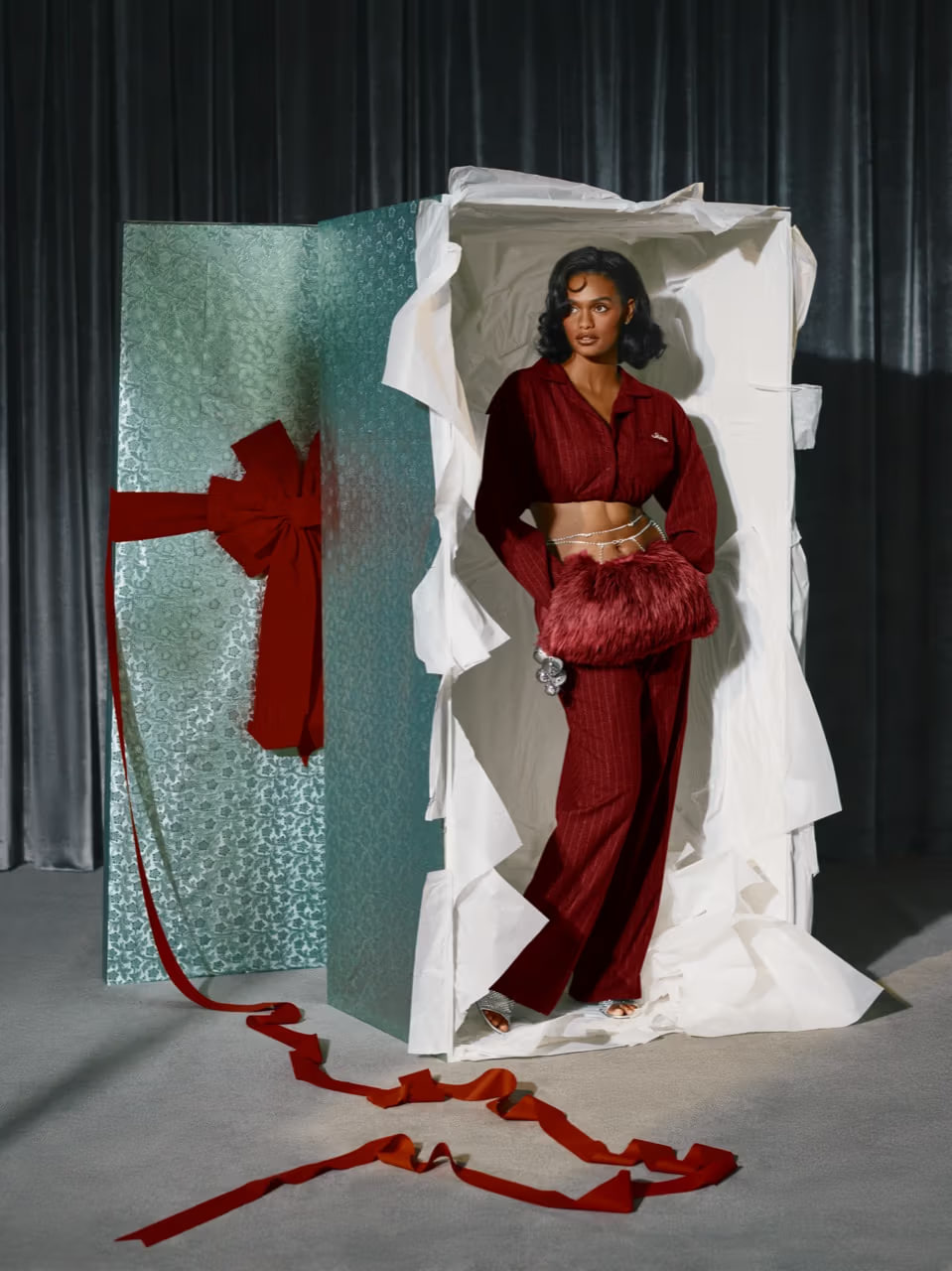 Бренд Ким Кардашьян Skims выпустил новогоднюю коллекцию (фото 1)