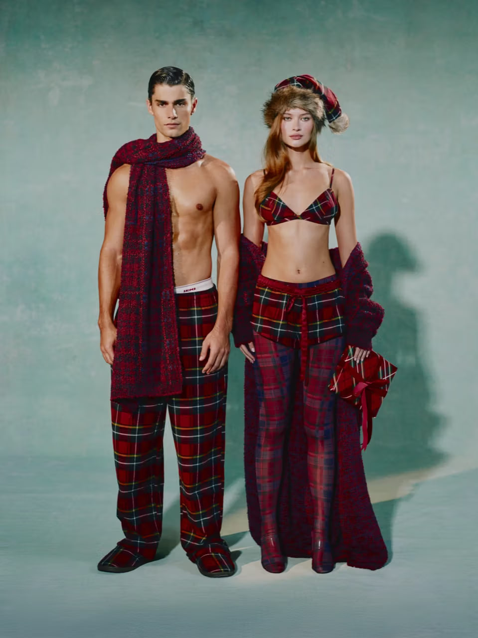 Бренд Ким Кардашьян Skims выпустил новогоднюю коллекцию (фото 2)