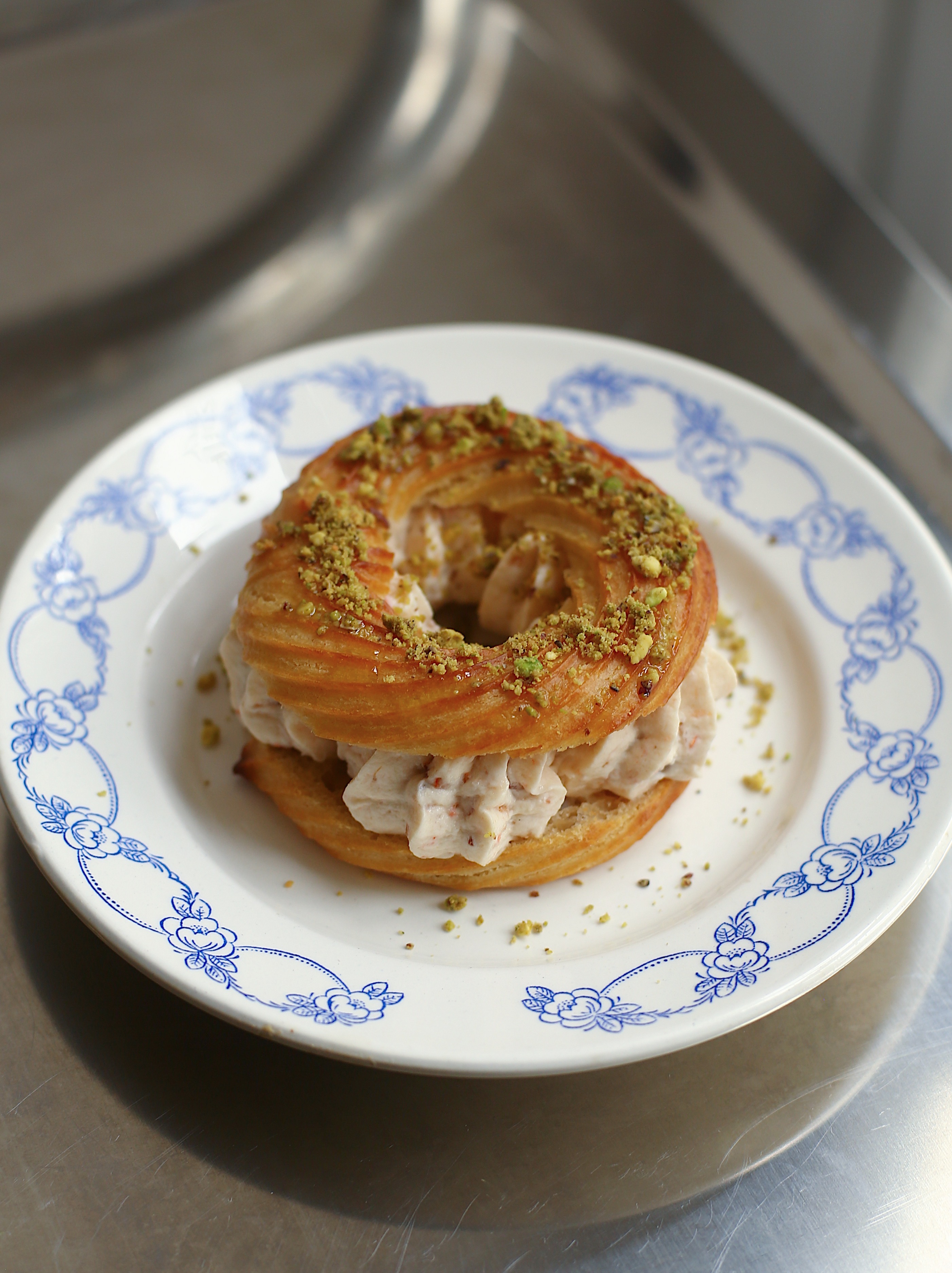 Новости ресторанов: тартар с эклером, равиоли с уткой и шоколадная колбаса (фото 3)