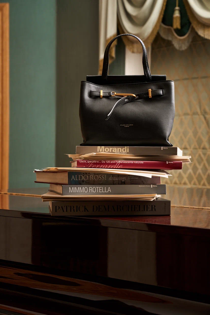 Сеть бутиков «Кашемир и Шелк» сняла рекламную кампанию в Тургеневской библиотеке (фото 4)