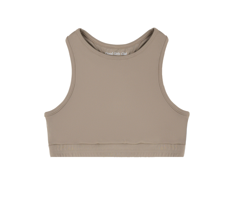 Сила в движении. Одежда и аксессуары для спорта — и все от локальных брендов (фото 16)