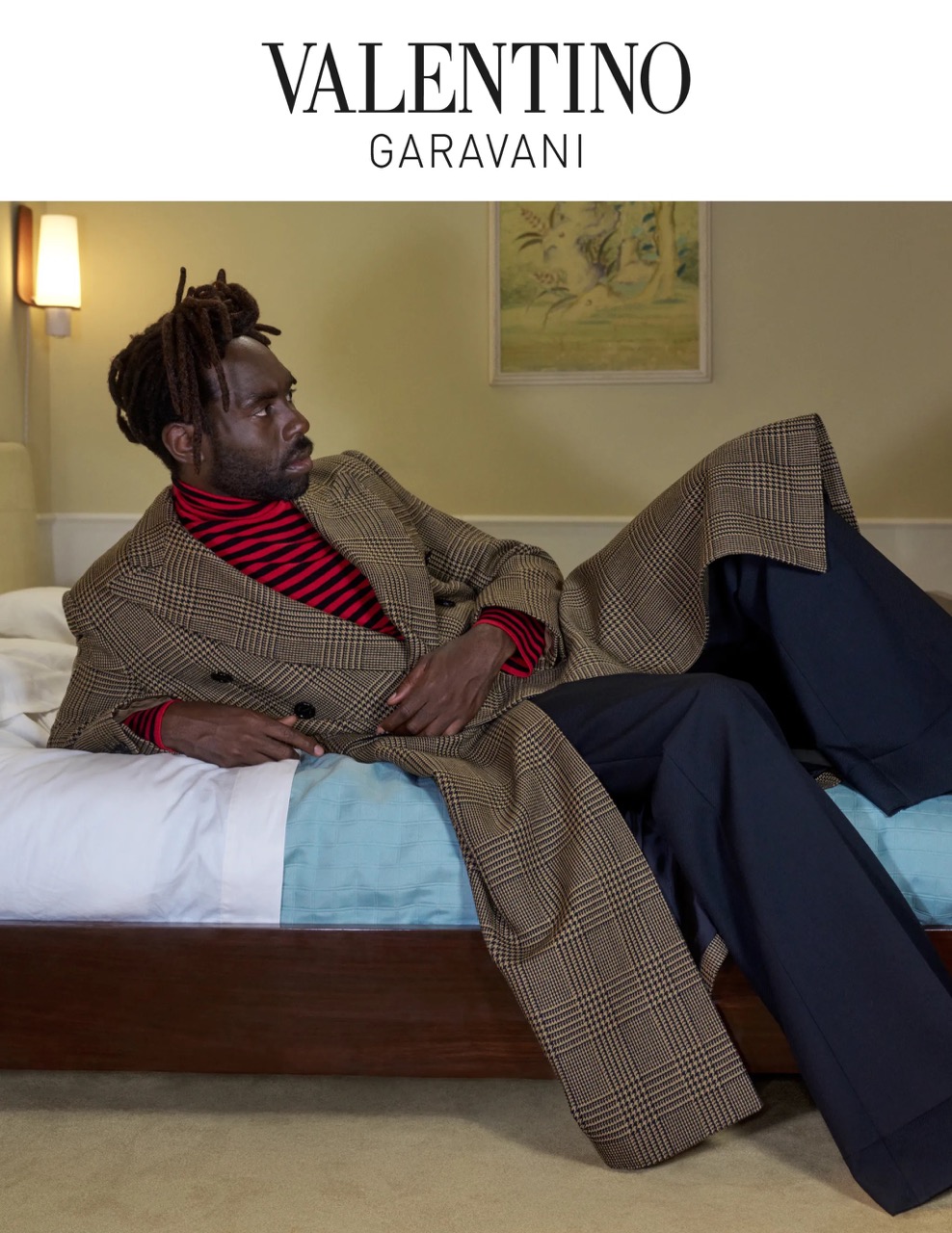 Дакота Джонсон снялась в новом кампейне Valentino (фото 3)