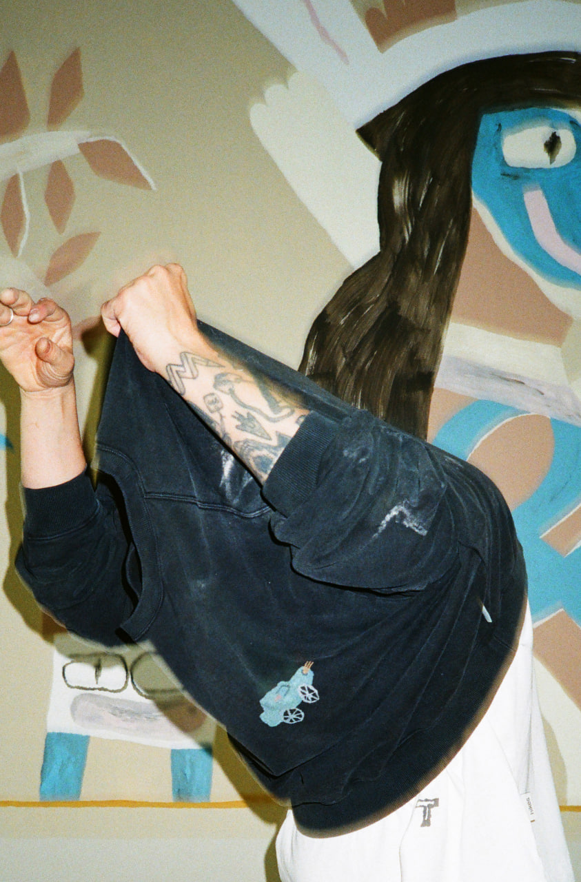 Бренд Hikes и художник Илья Кутобой выпустили коллаборацию (фото 4)