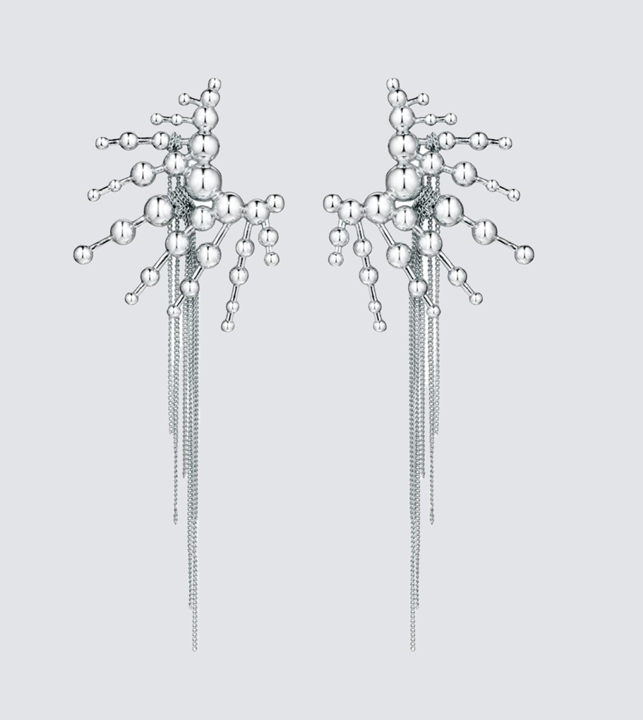 Шкурки, палантины и гиперобъемные шубы: как и с чем носить мех зимой 2025 (фото 29)