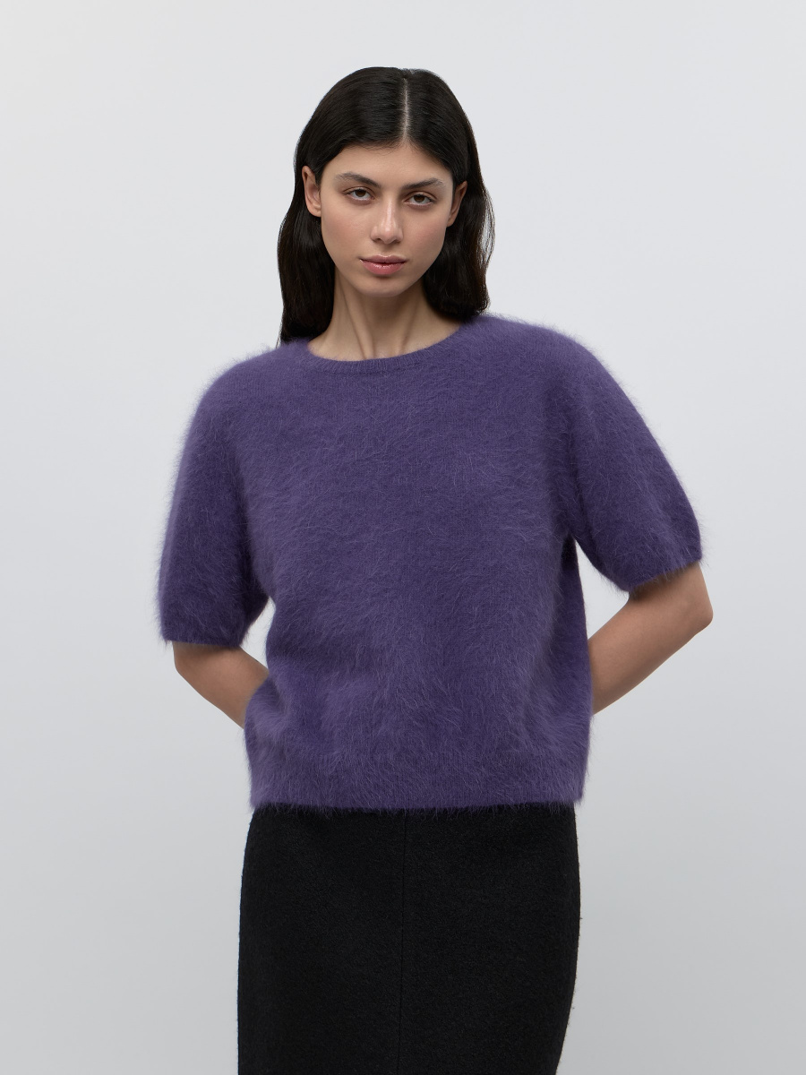 Ultra Violet, синий Кляйна, красный и травяной: 20+ ярких вещей для серого ноября (фото 5)