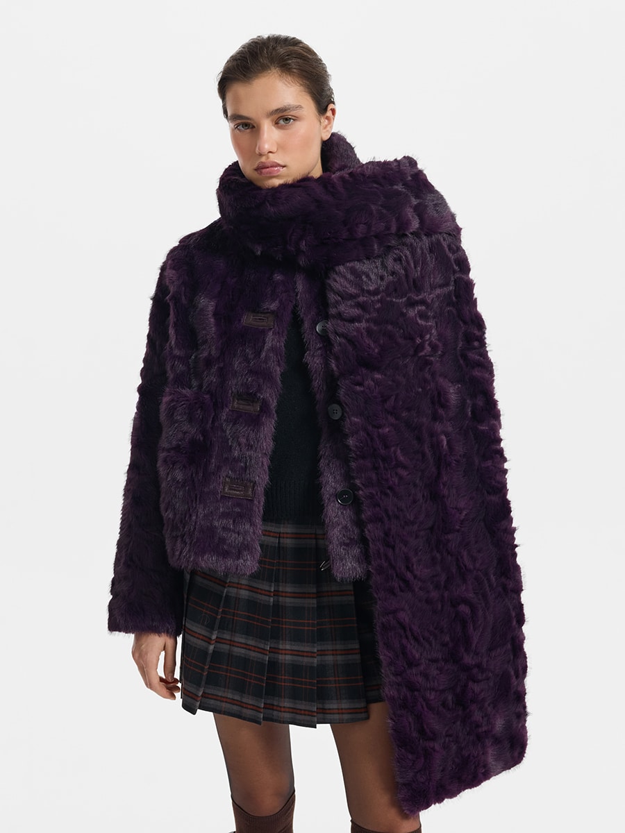 Ultra Violet, синий Кляйна, красный и травяной: 20+ ярких вещей для серого ноября (фото 9)