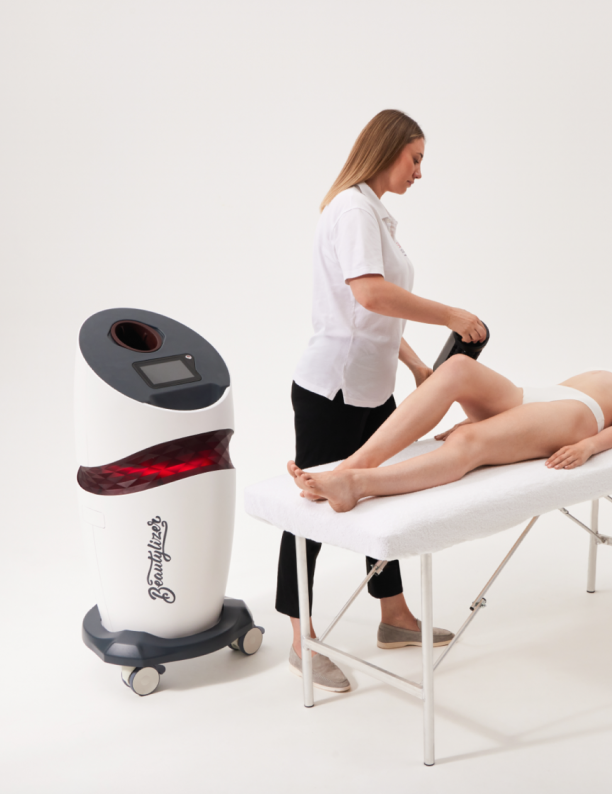 Поп-ап d'Alba и адвент-календарь Clarins: что нового в коллекциях бьюти-брендов (фото 10)