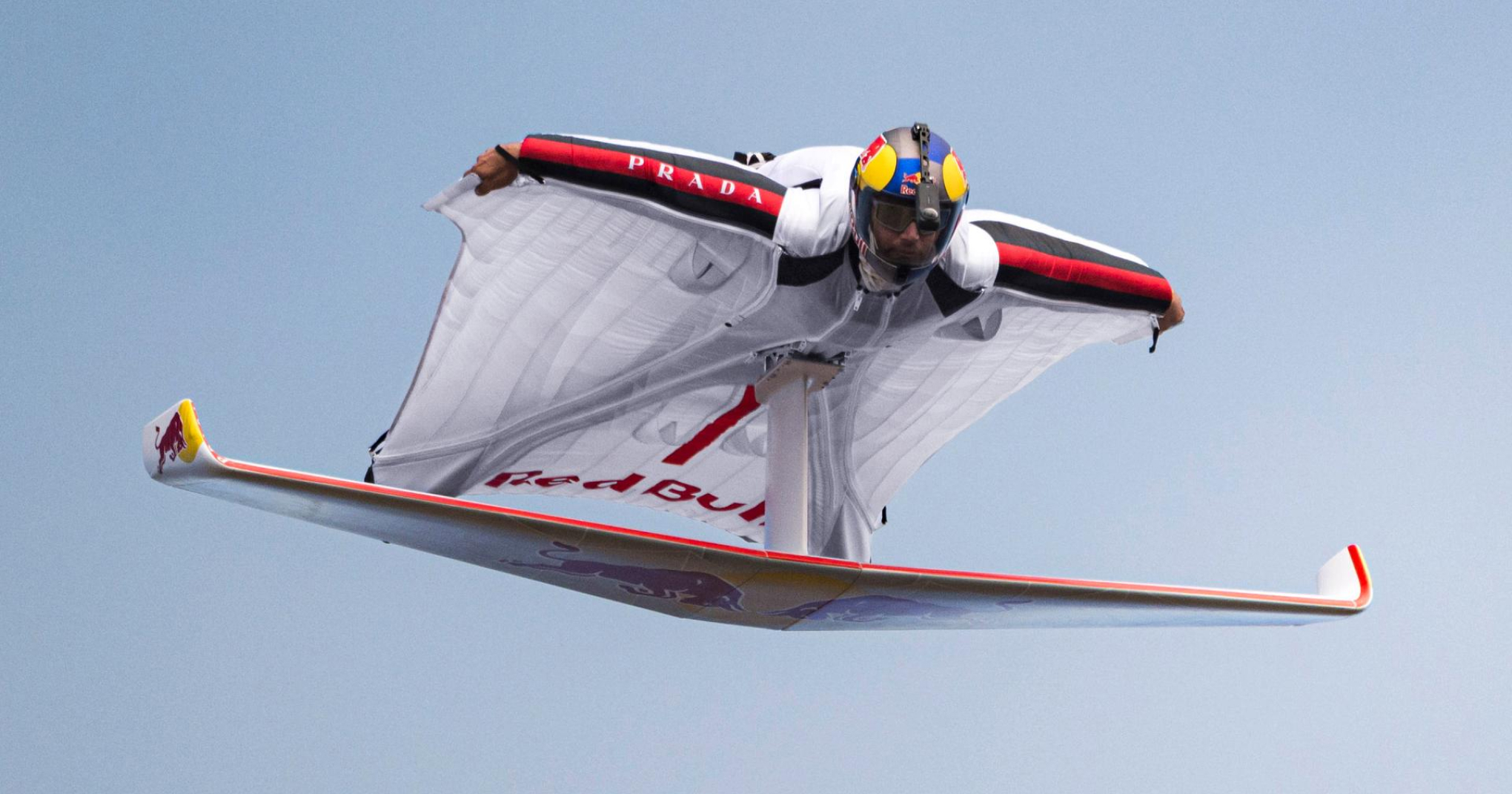 Prada и Red Bull поддерживают спортивные инициативы (фото 1)